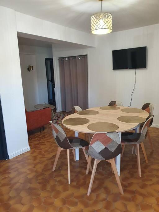 Appartement F3 Meuble Et Equipe Saint-Cyprien  Buitenkant foto