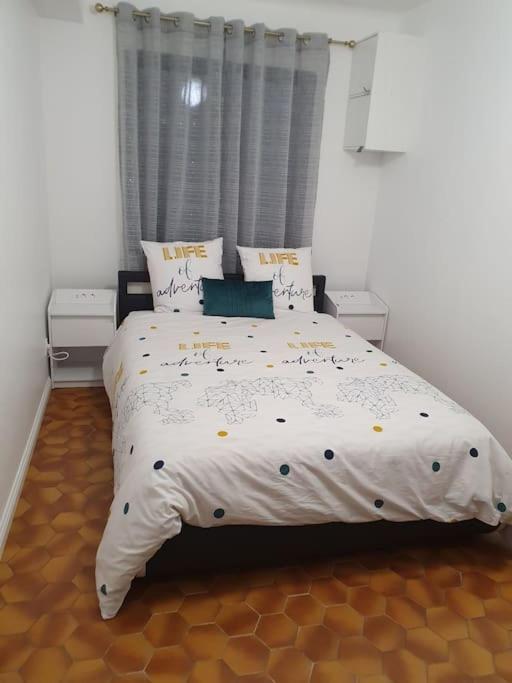 Appartement F3 Meuble Et Equipe Saint-Cyprien  Buitenkant foto