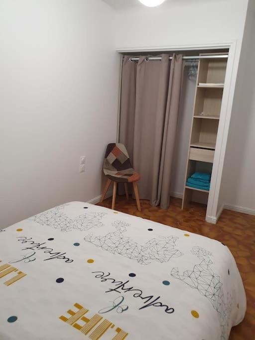 Appartement F3 Meuble Et Equipe Saint-Cyprien  Buitenkant foto